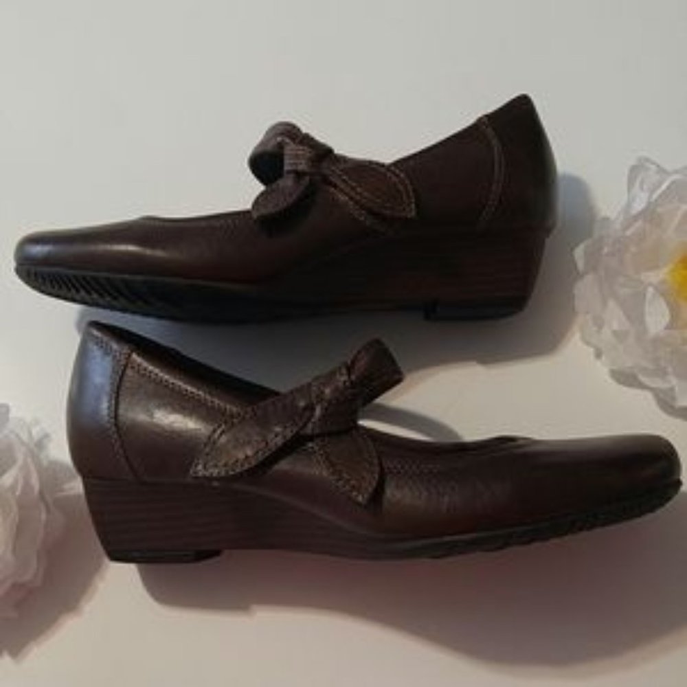 Earth Origins Mary Jane BEAU Wedge Leather SZ 8